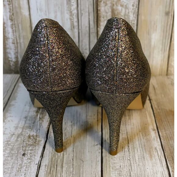 Madden Girl Gold Glitter Pumps Size 9 - Picture 3 of 6